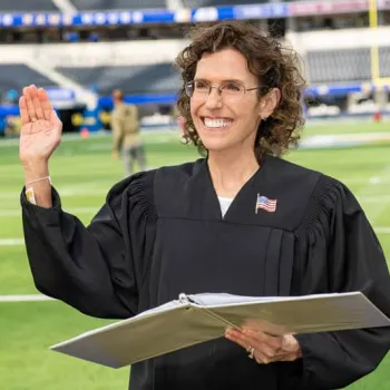 U.S. Bankruptcy Judge Sandra R. Klein administers the Oath of Allegiance to new U.S. citizens.